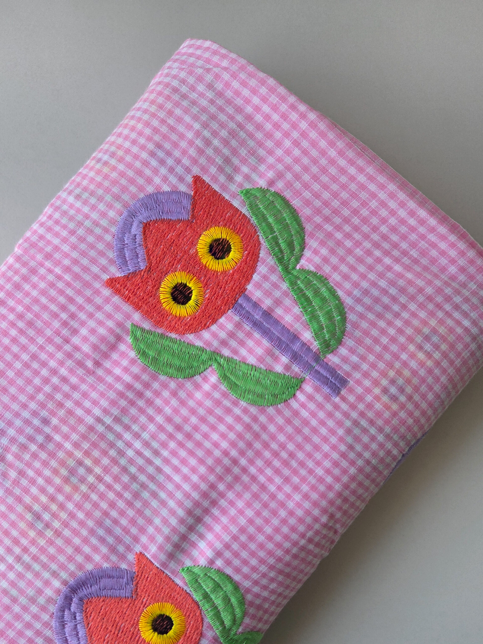 Broderie katoen |Tulpen gezichtjes | Roze | - Afbeelding 7